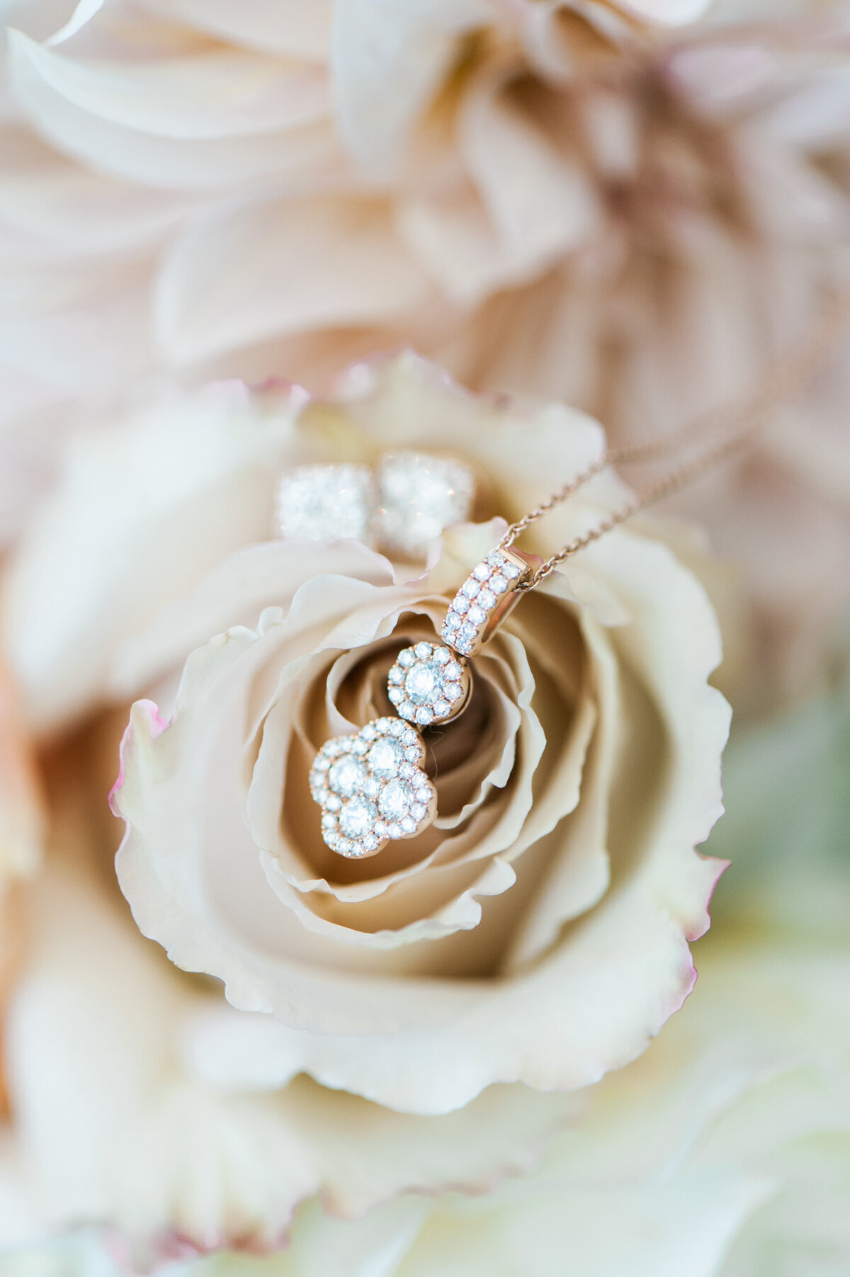 château_de_michellia_wedding_photos-12