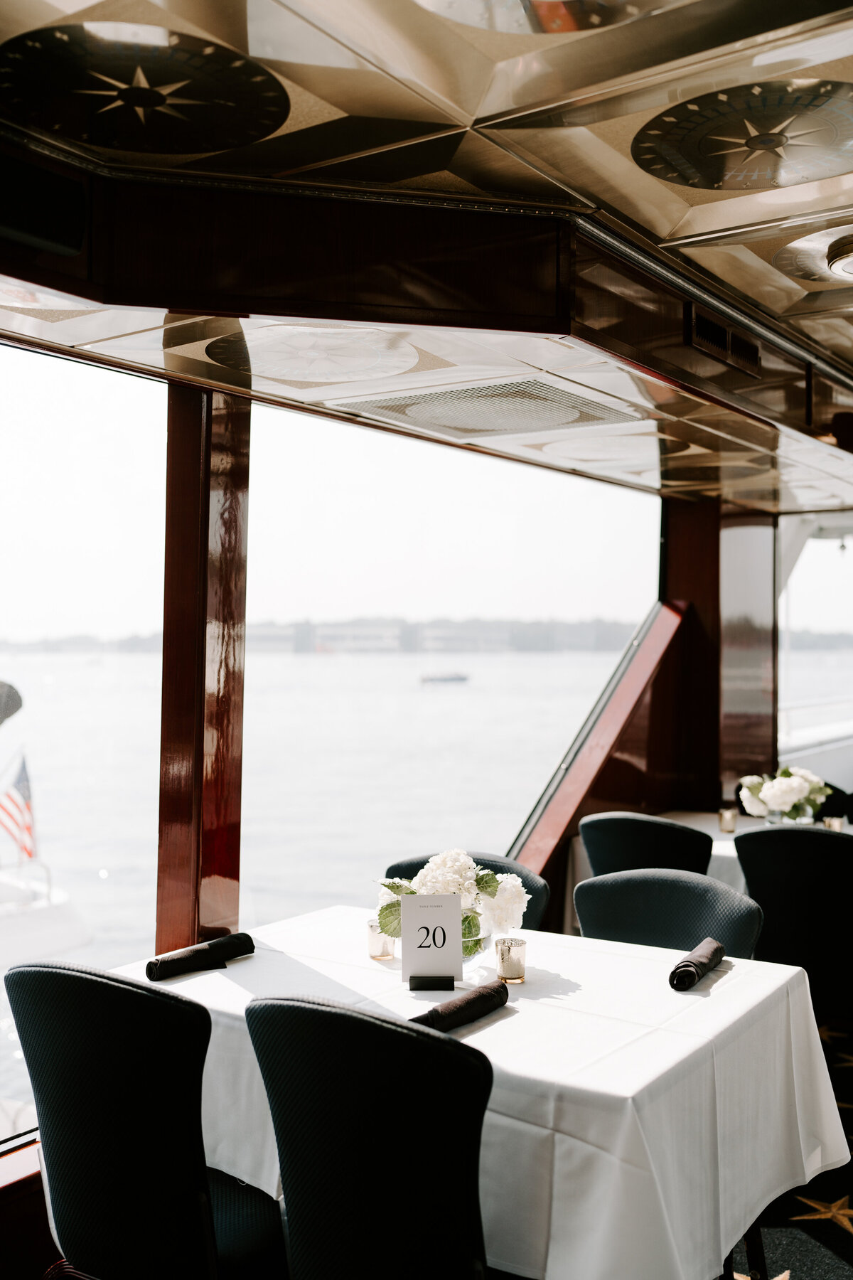 abby-parker-lake-minnetonka-wedding-44