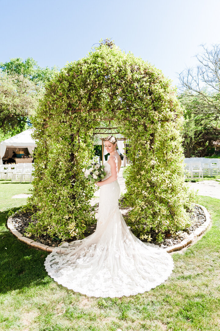 elegant-bridal-gown-hummingbird-house