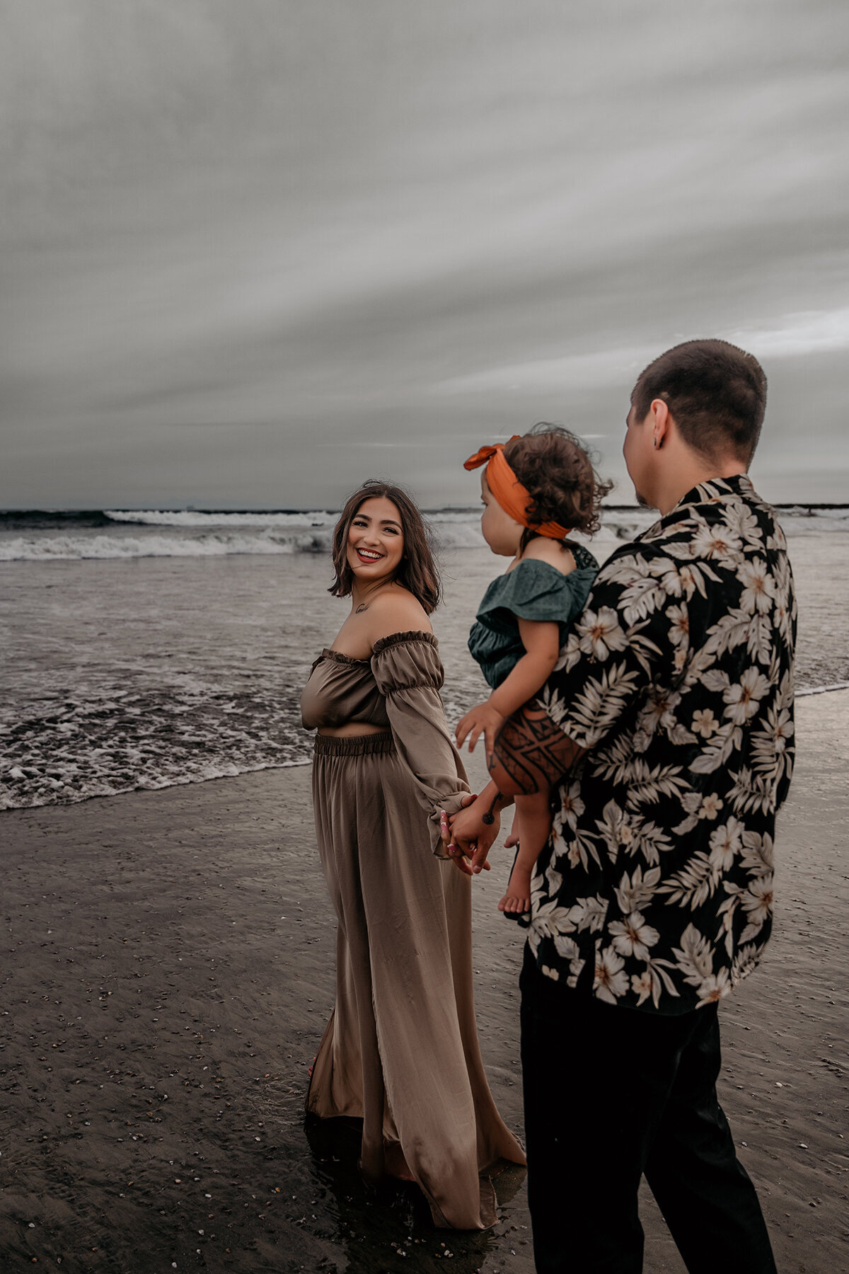 sealbeach-family-photo_m13