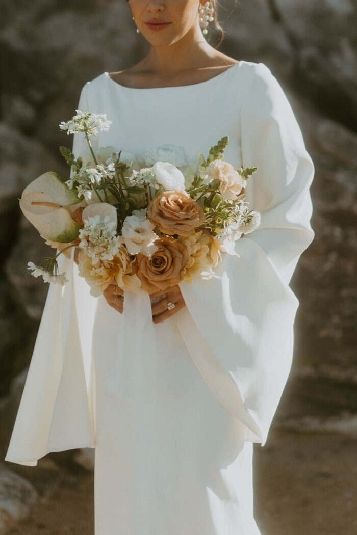 delicate-stunning-california-desert-elopement_-34