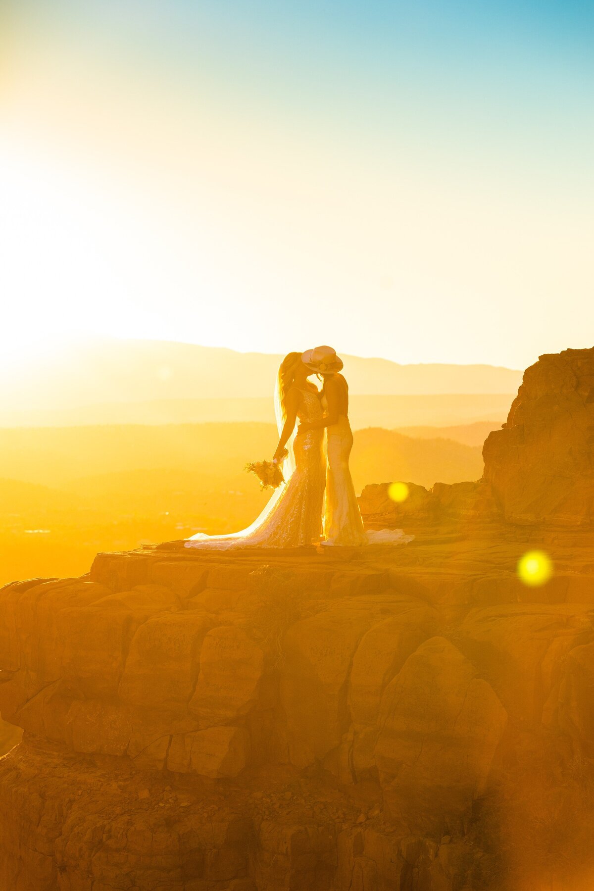 Cathedral_Rock_elopement_Sedona_AZ_Danielle_Holman_Wedding_Photography_LBGTQ_0008