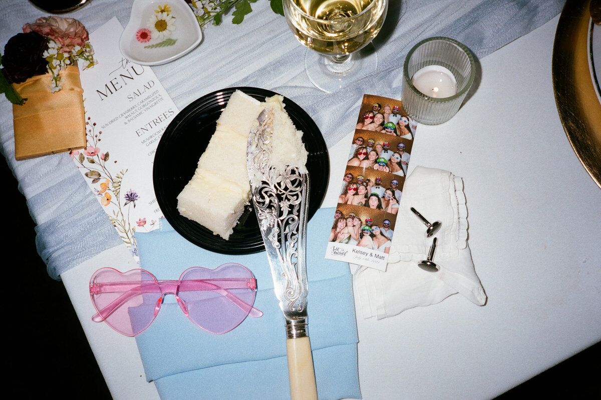 35mm Film Wedding Photography-012-712230050025