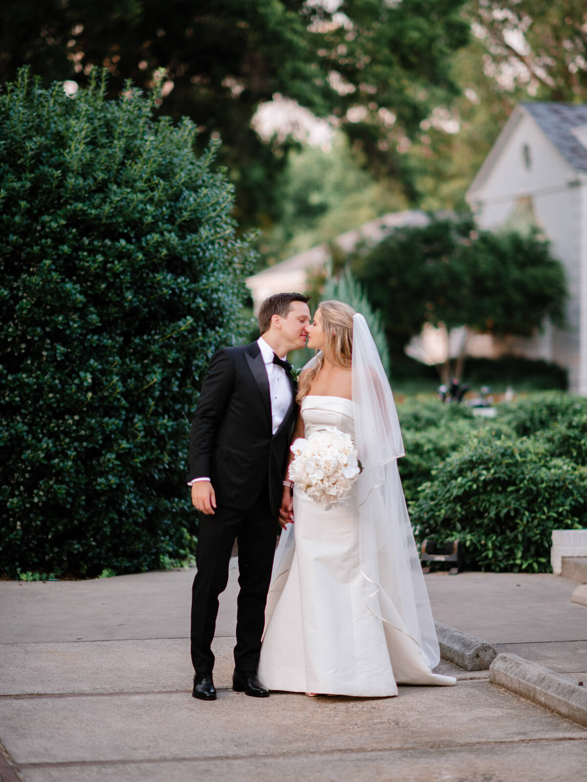 Charlotte Country Club Wedding Photo Ideas | Best Wedding Photographers in the World_-82