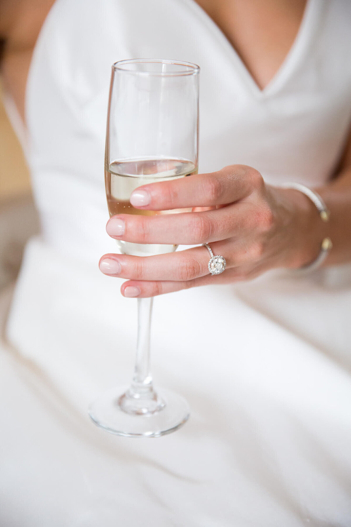 champagne-engagment-ring-cheers