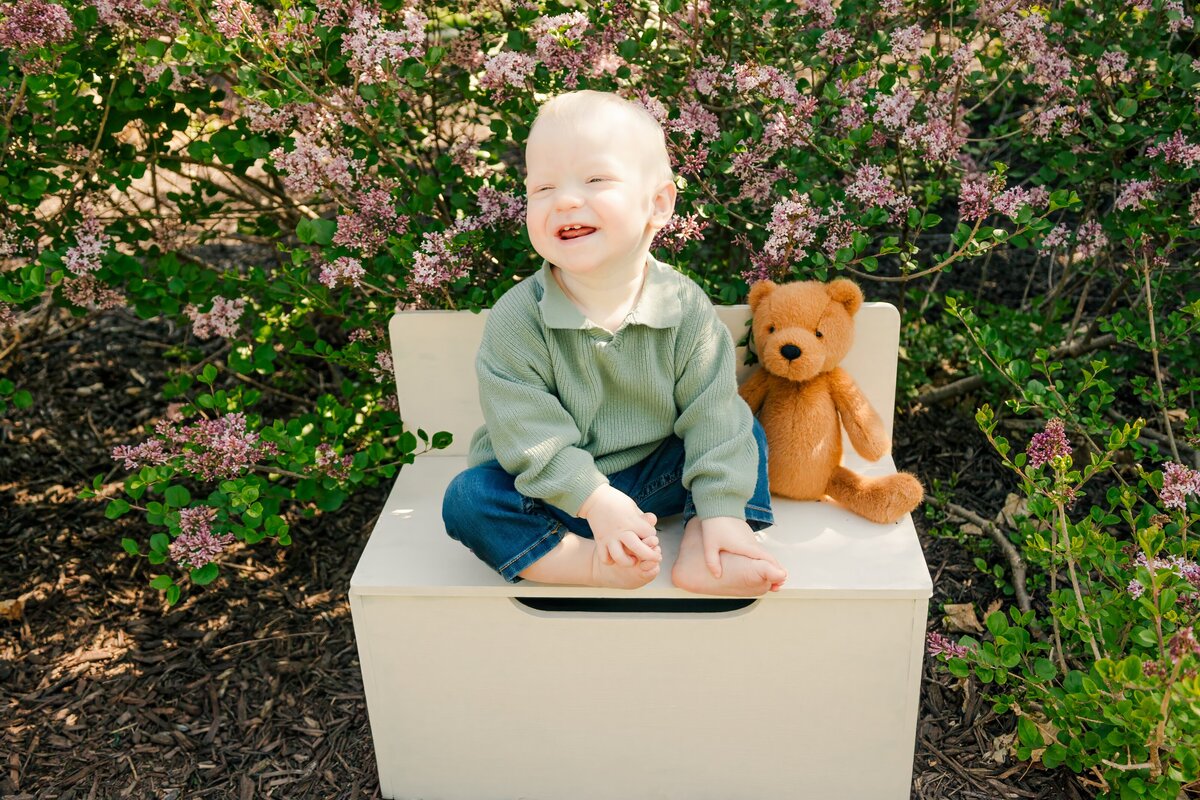 Claire Katan Creative kids birthday photos in Omaha.