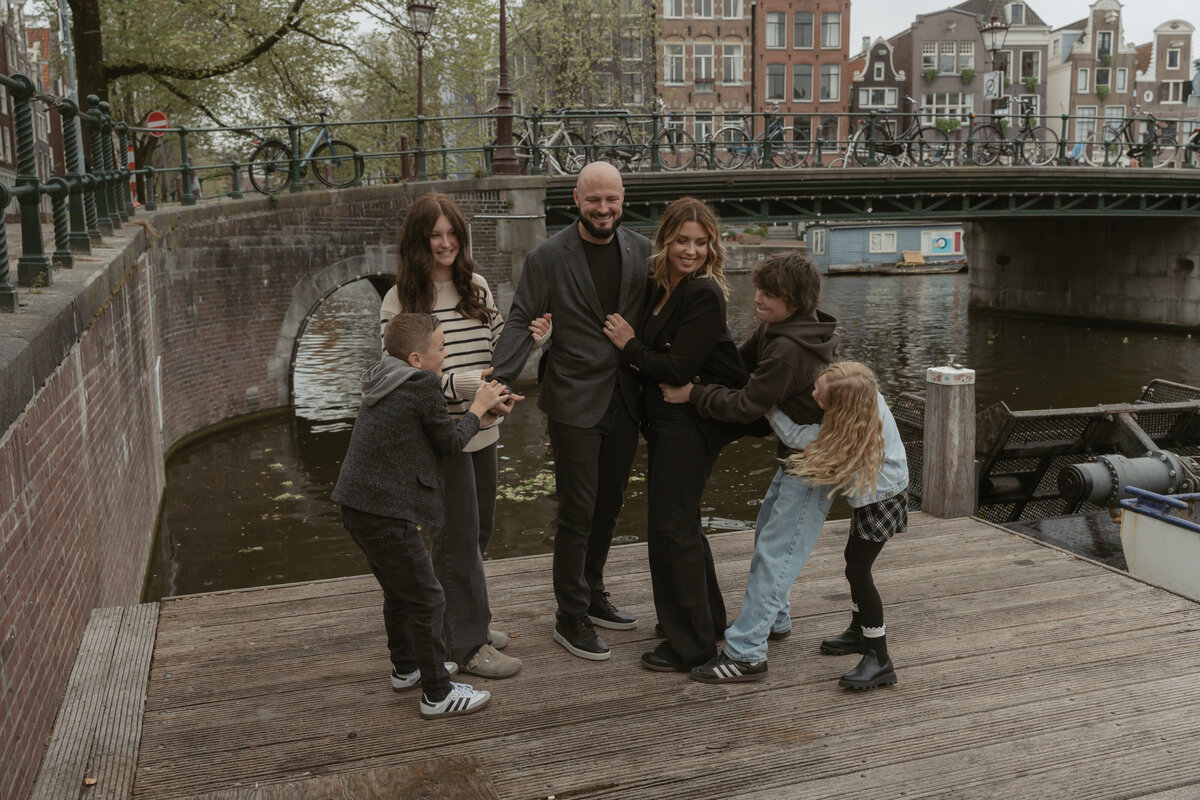family-photoshoot-amsterdam-couple-photographer-amsterdam-inhosuecapture-22