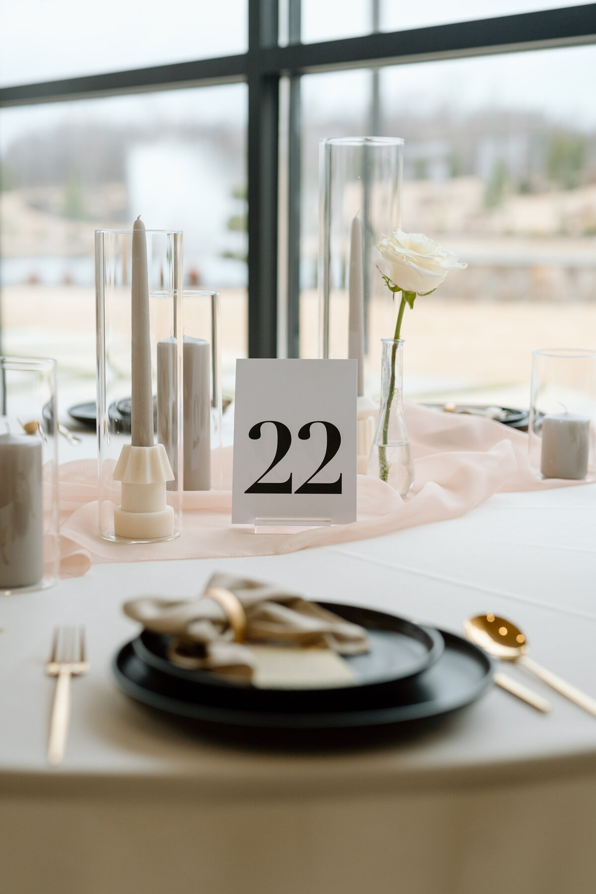 custom-candles-tablescape-design