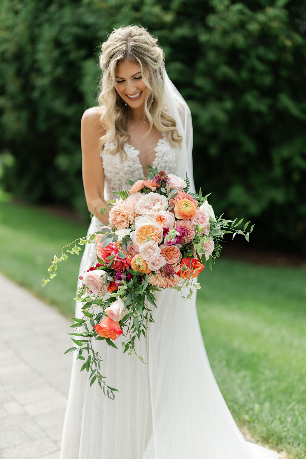 trisha-with-bouquet