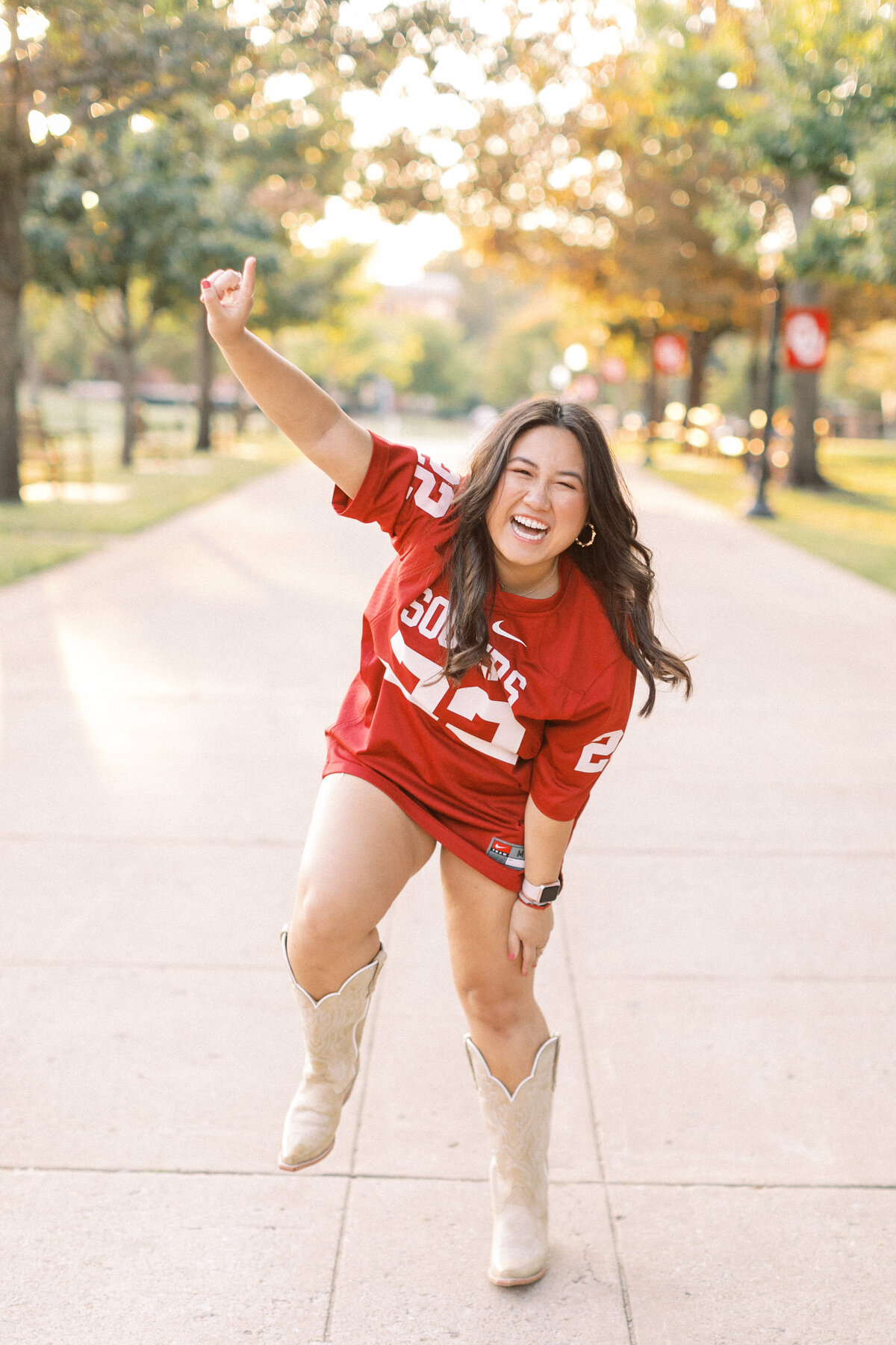 fun-senior-photo-ideas-ou-kristen-318