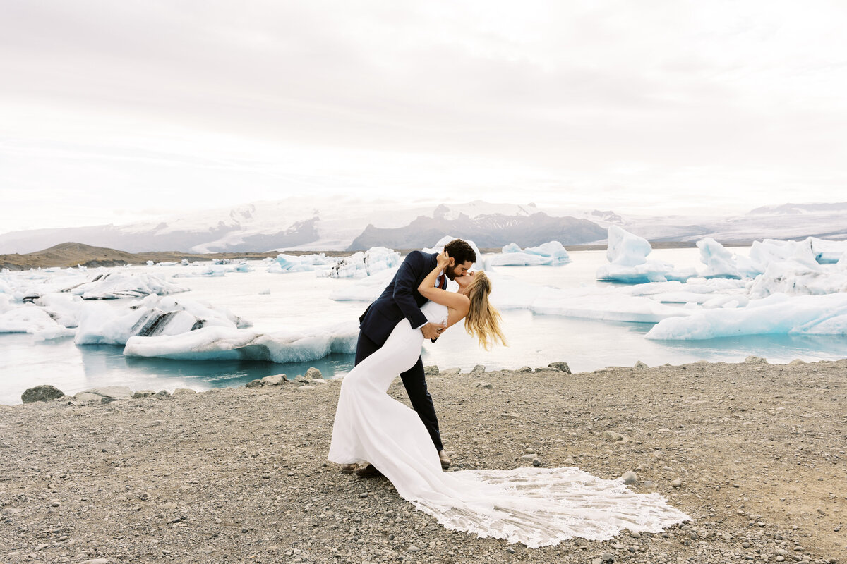 Iceland-Glacier-Lagoon-Elopement-18