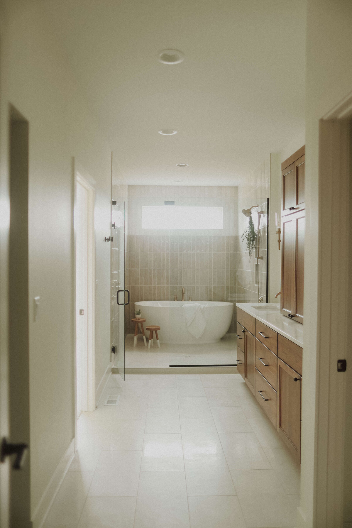 3029-Bathroom-Grimes-Central-Iowa-Custom-Home-JRL-Builders-3F1A4536