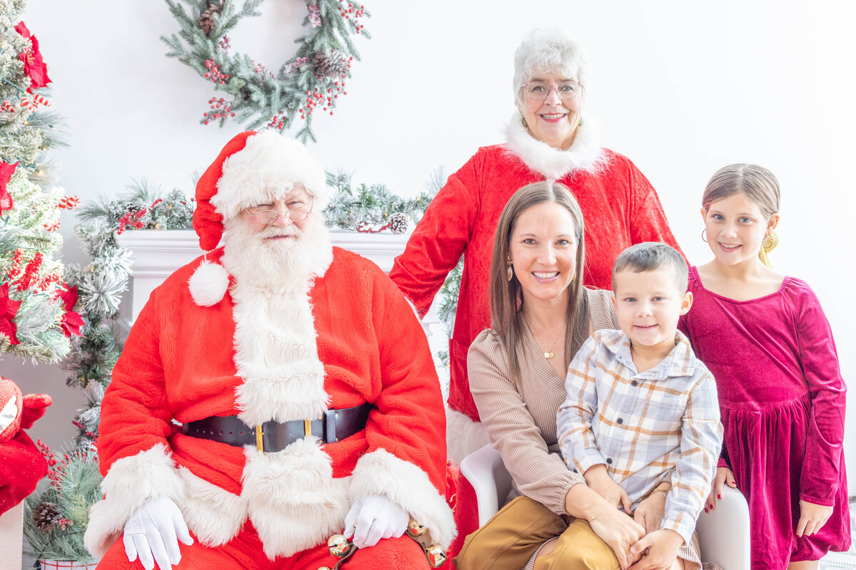 Santa 2025-Jennifer-Blackburn-5698