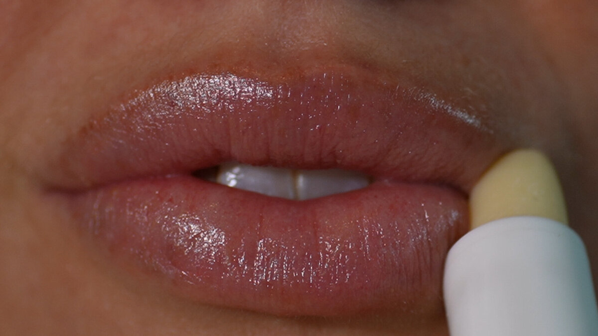 lip magic close up_3