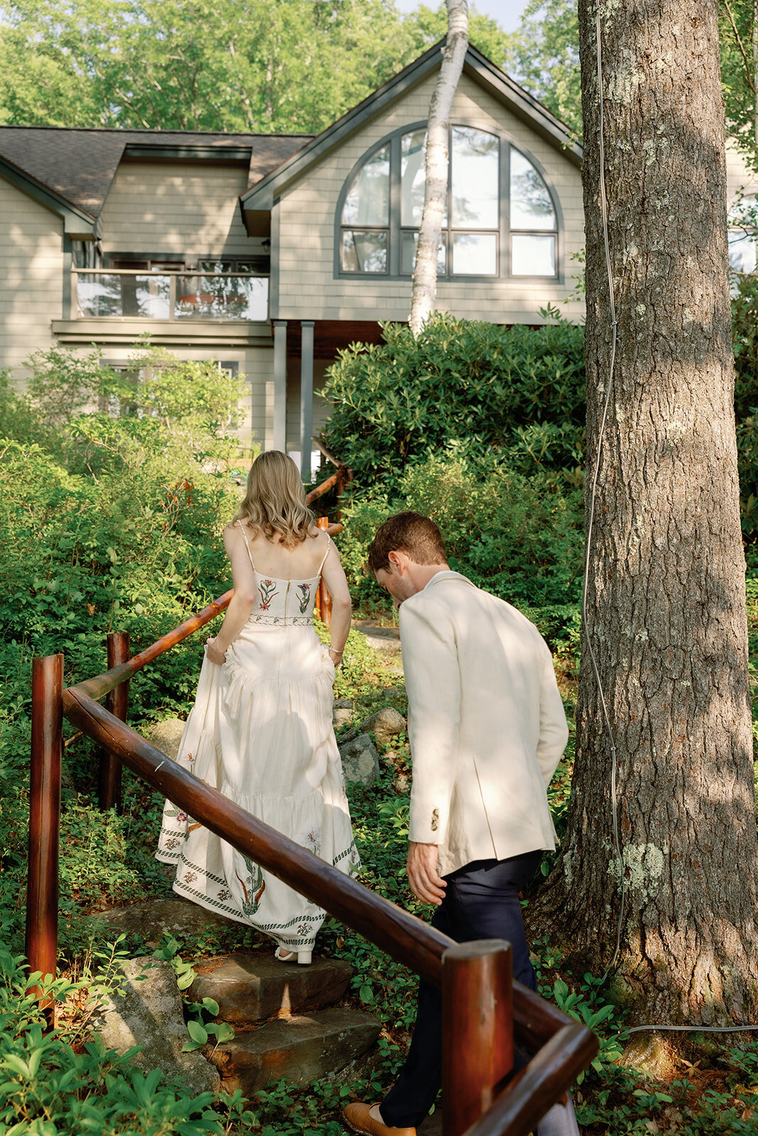 squam-lake-new-hampshire-couple