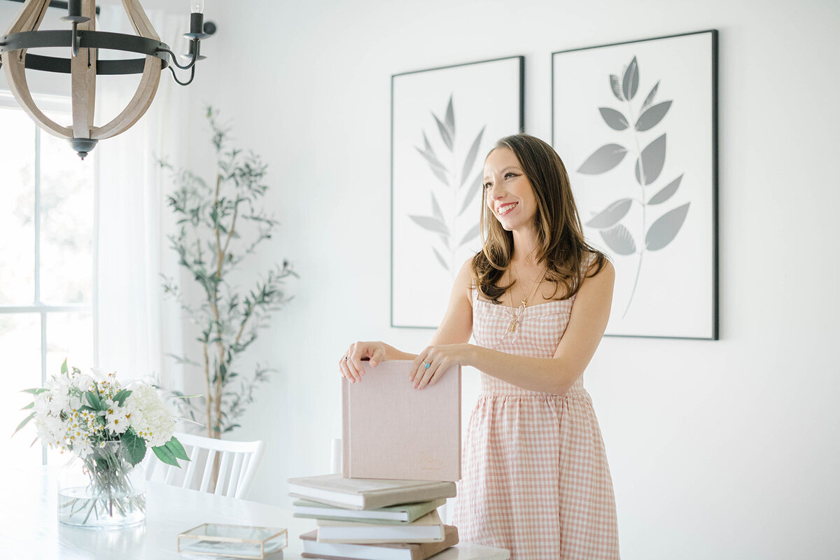 morgan_taylor_artistry_philadelphia_new_jersey_new_york_wedding_engagement_photographer_photography_fine_art_light_airy_romantic_dreamy_couples23