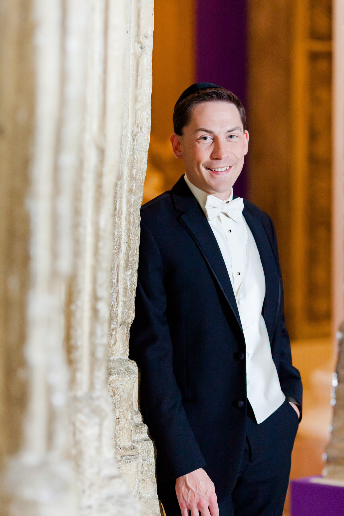 groom at carnegie museum