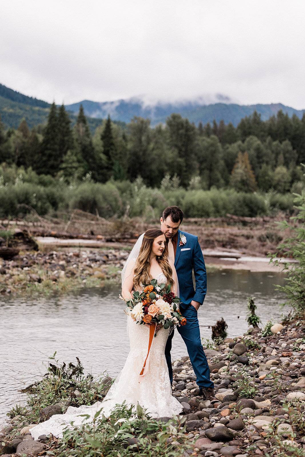 Rainy-Mount-Rainier-National-Park-Intimate-Wedding-60