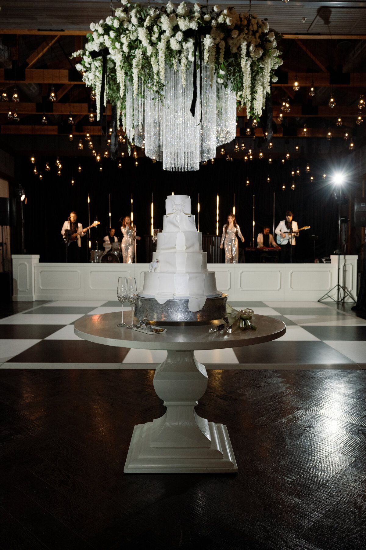 22 Classic black tie Southall Farm & Inn wedding_Fete Nashville Luxury Weddings