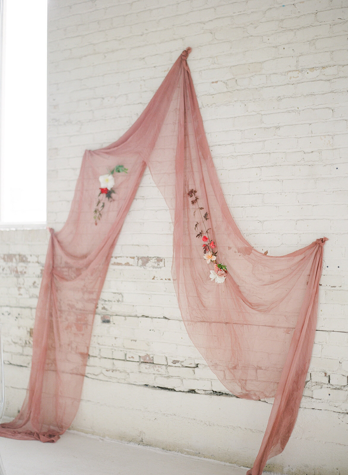 fabric backdrop, studio fleurette, twin cities wedding flowers