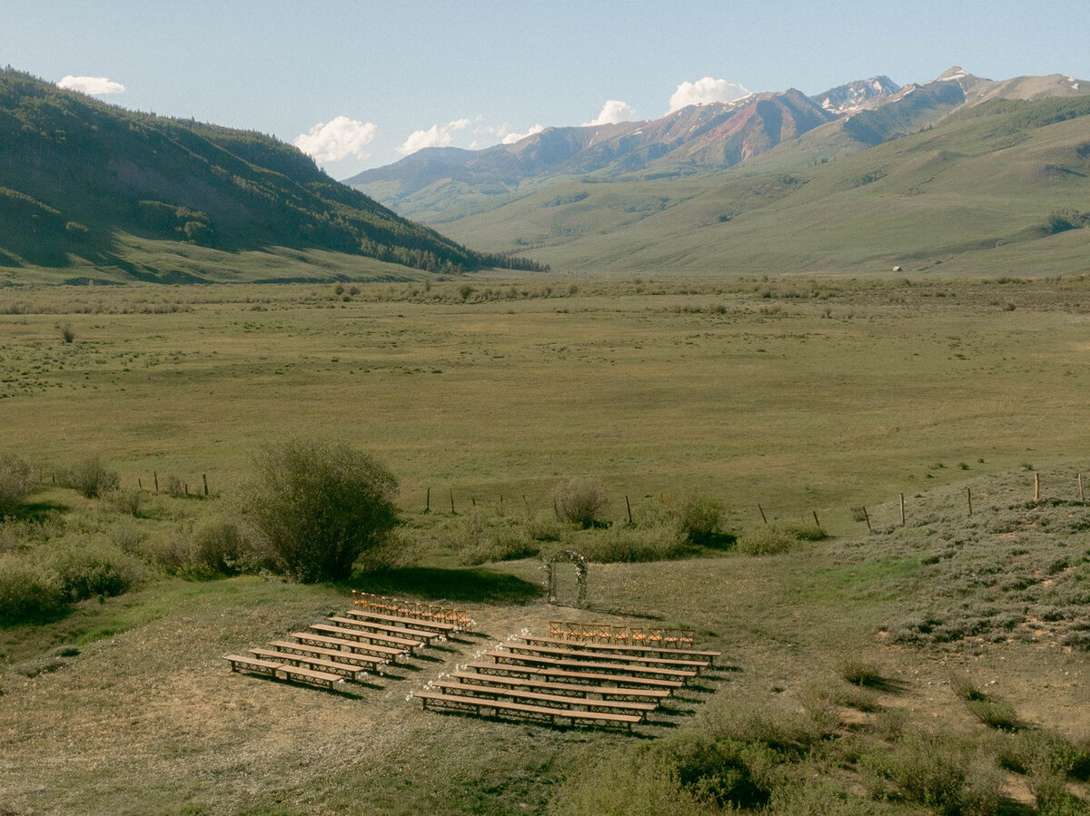 Leah Black Photography-Mack + Ricky Wedding-Crested Butte-1135 (1)