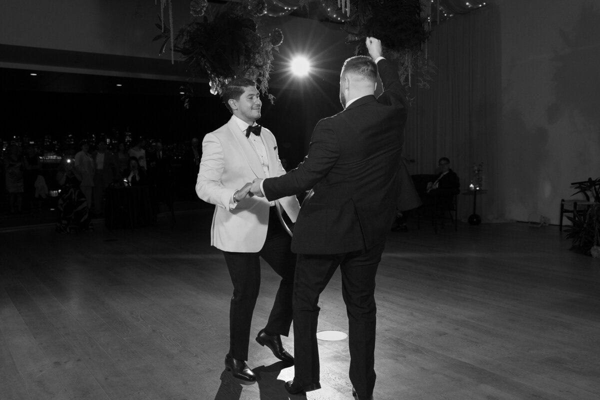 kathryn-mclaren-photo-the-polygon-vancovuer-queer-wedding-730