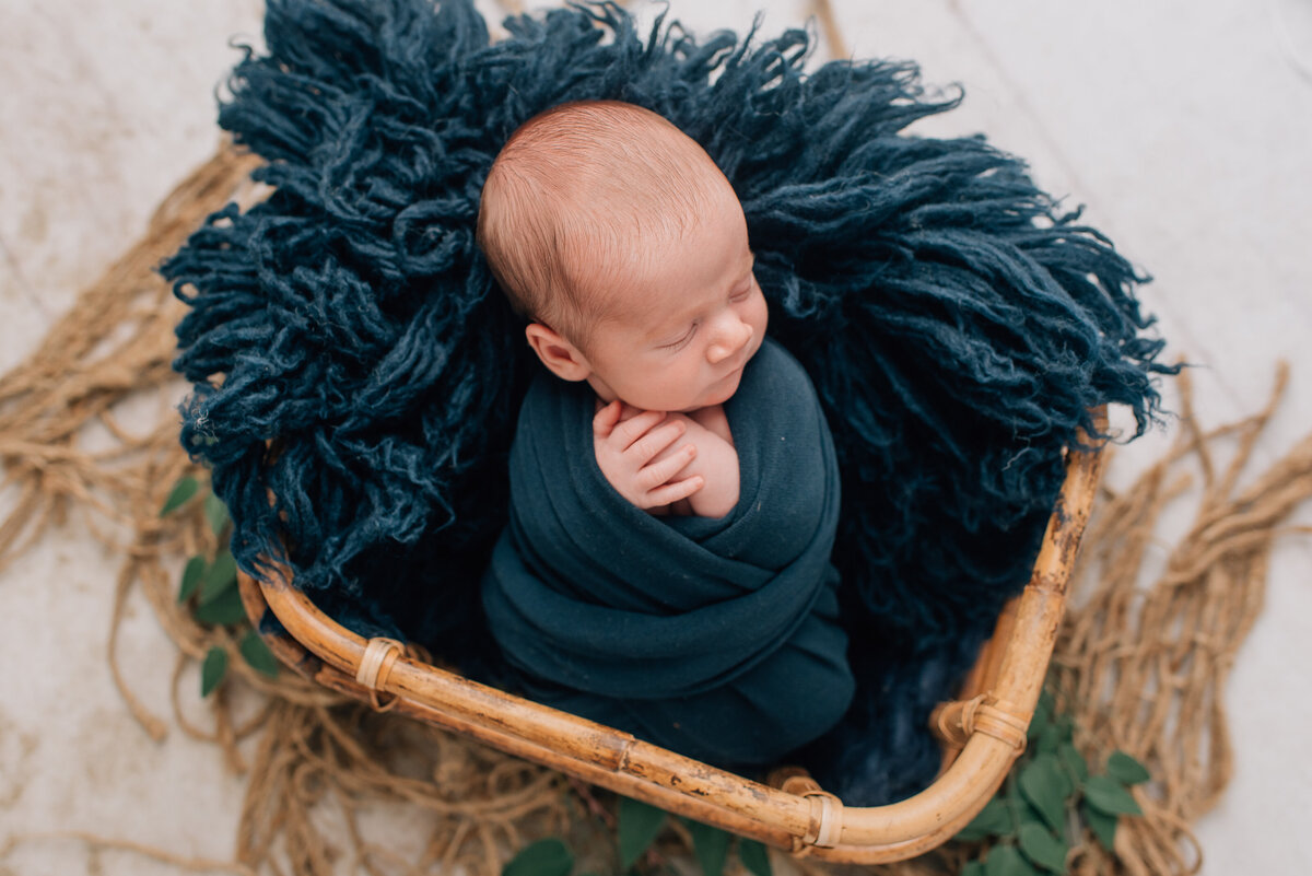Canton CT Baby & Family Photographer | Burlington, Connecticut Family Photography-1