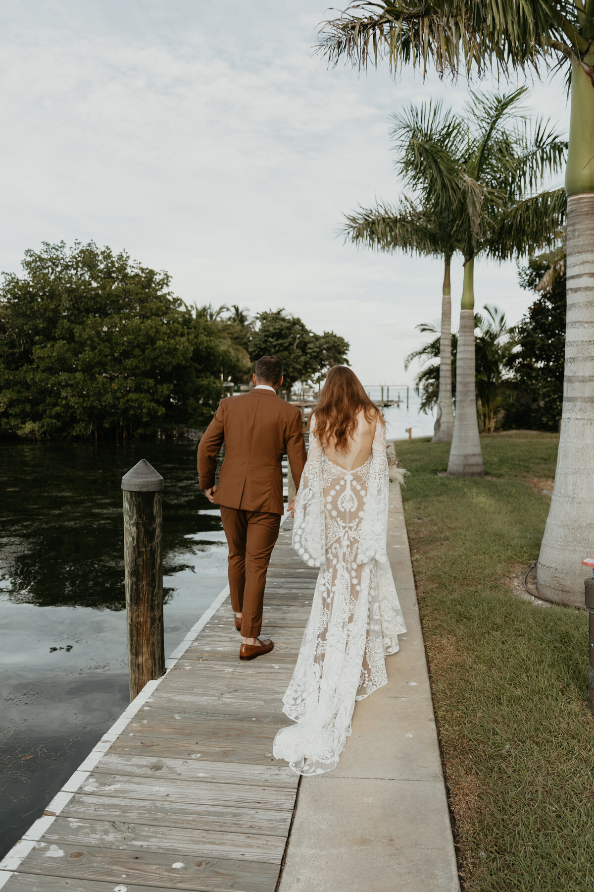 moodybohobeachelopement-115