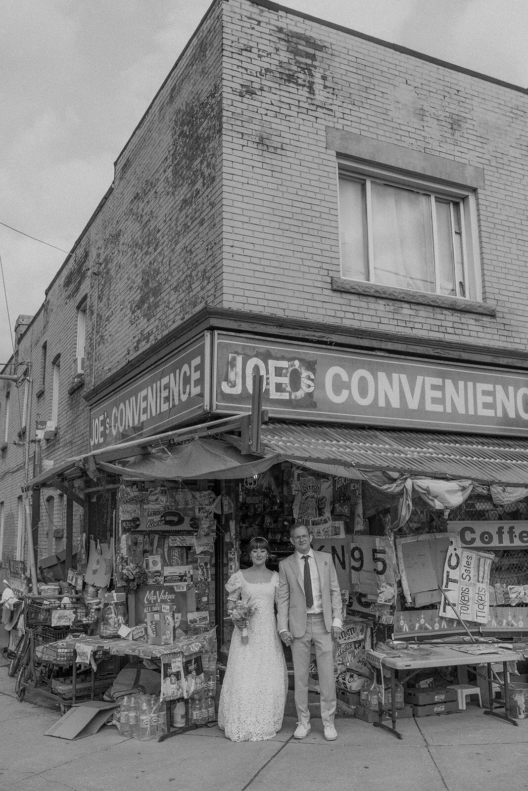 downtown-toronto-junto-studio-nontraditional-cool-modern-wedding-whim-and-willow-photo882