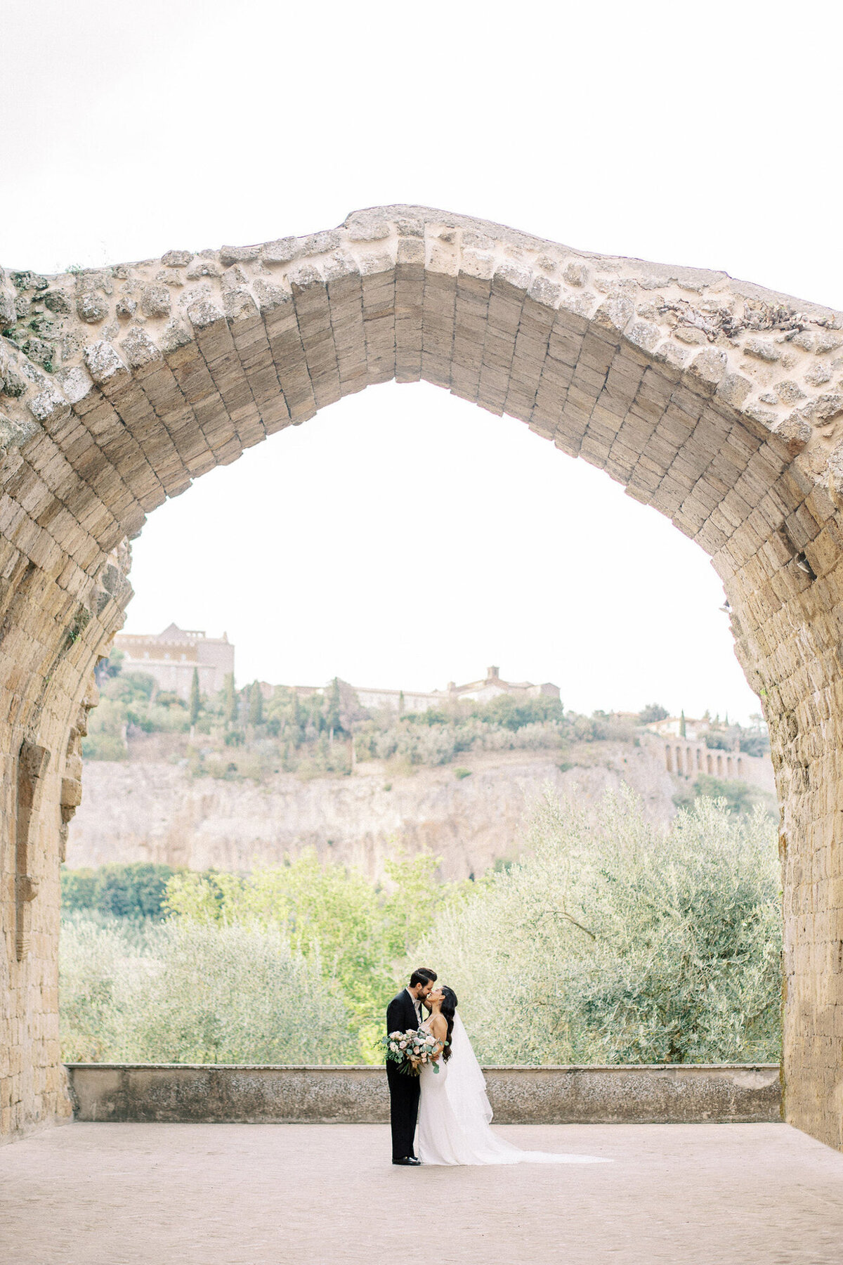 Maïlys Fortune Photography Husband Wife Wedding Weddings Photography France Switzerland Italy Timeless Dreamy Imagery Bilingual French English Destination Weddings Destination Wedding Provence French Riviera Paris Lake Como Tuscany110