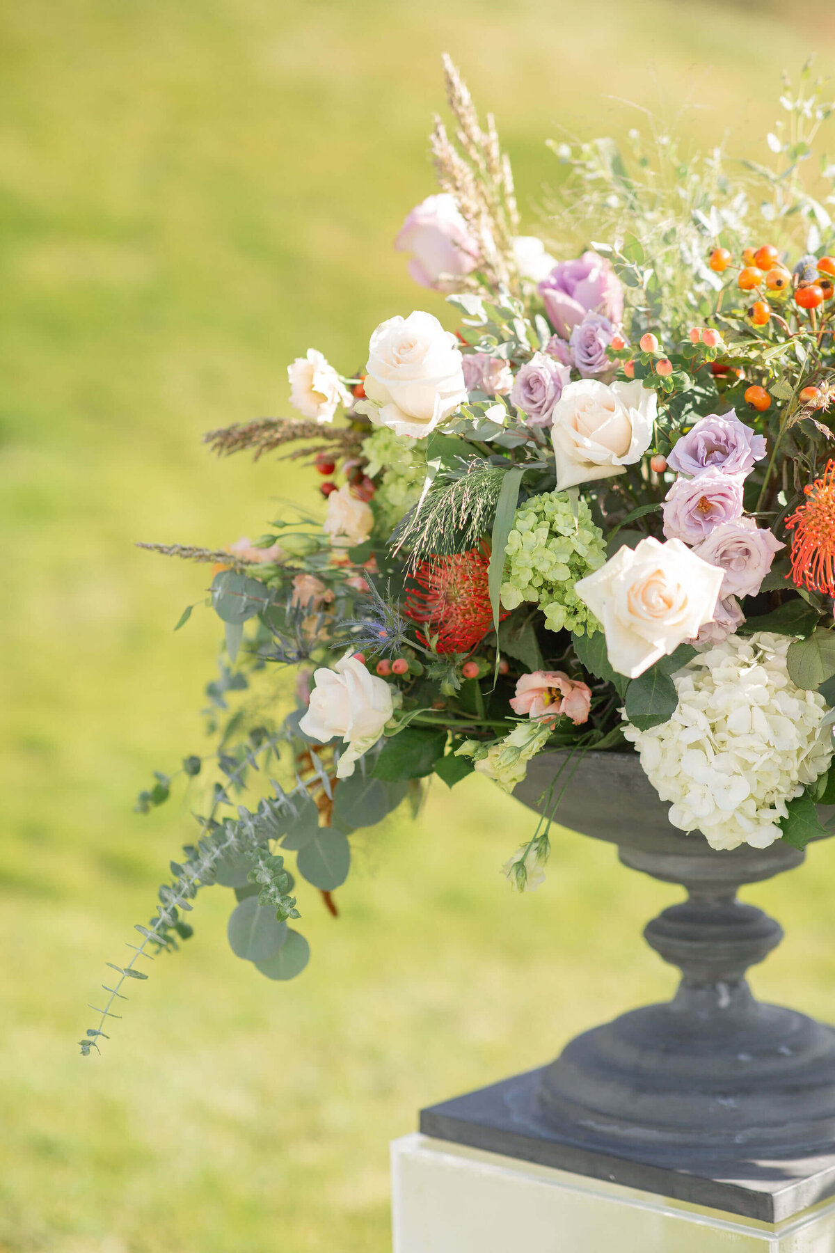 fall-aspen-wedding-ceremony-flowers-close