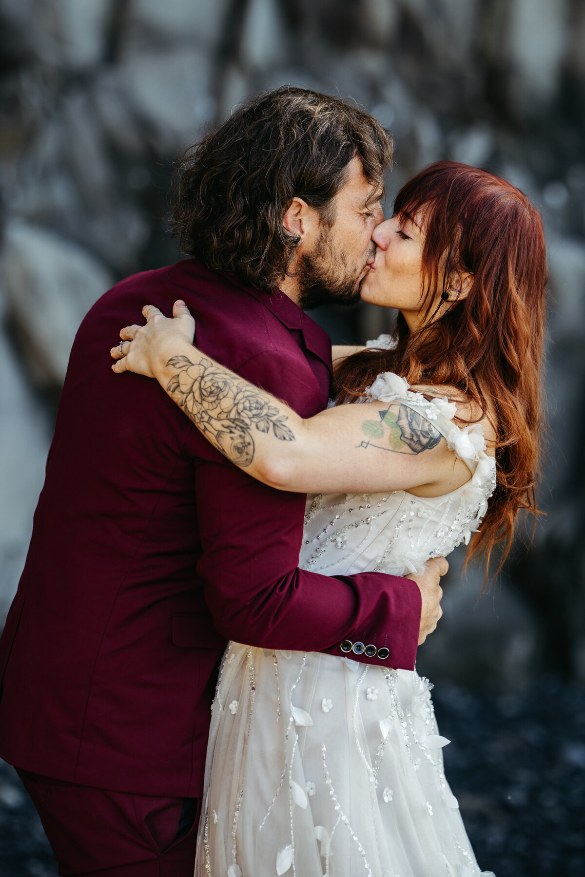 REYNISFJARA Iceland Elopement -34