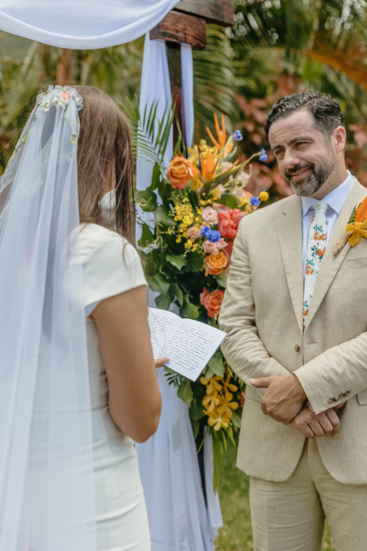 Destination Wedding, Local Oahu Hawaii Wedding Photographer
