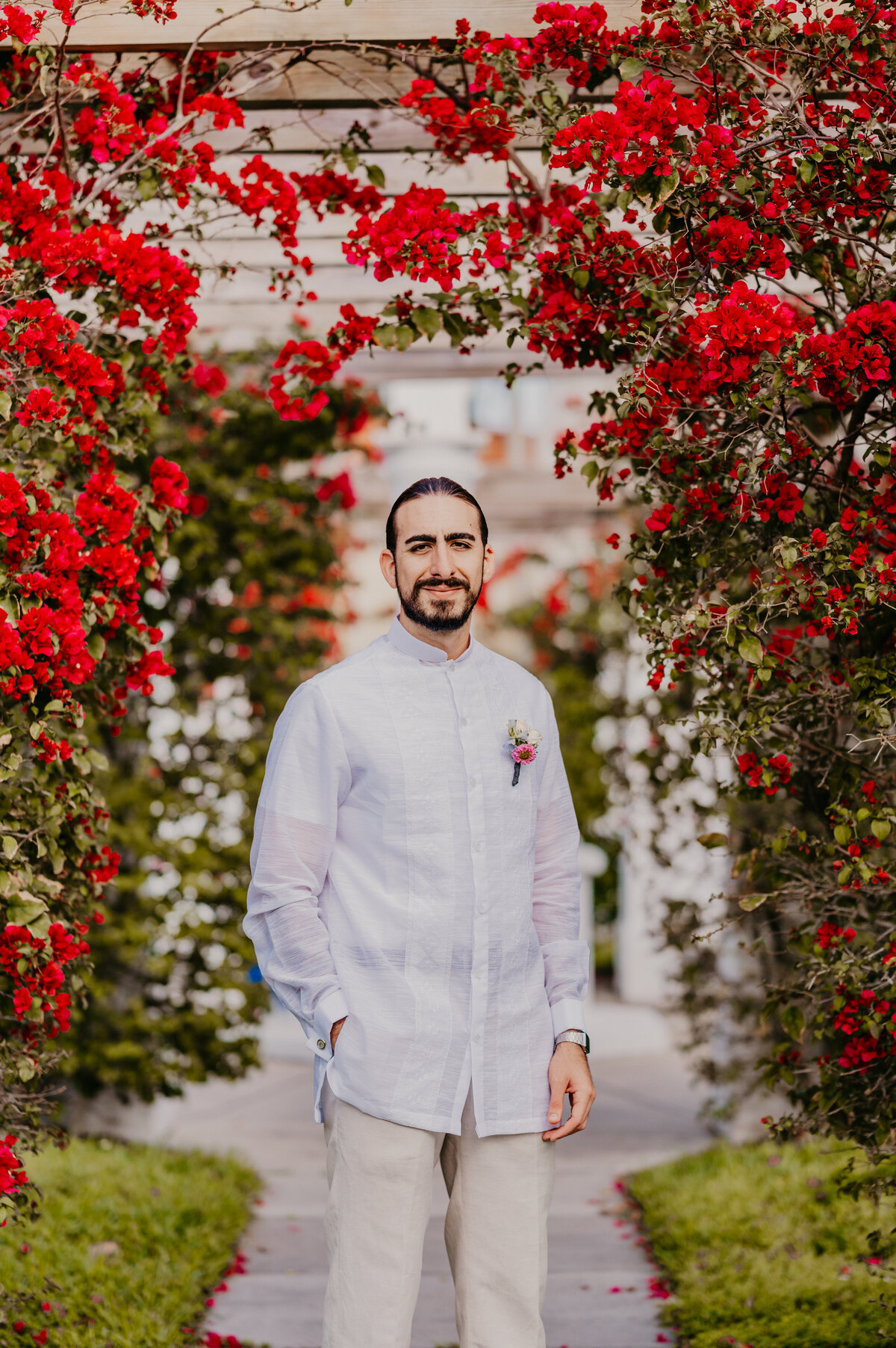 mariah-lacy-photo-granada-terrace-park-elope-chantilly-chic-celebrations-4