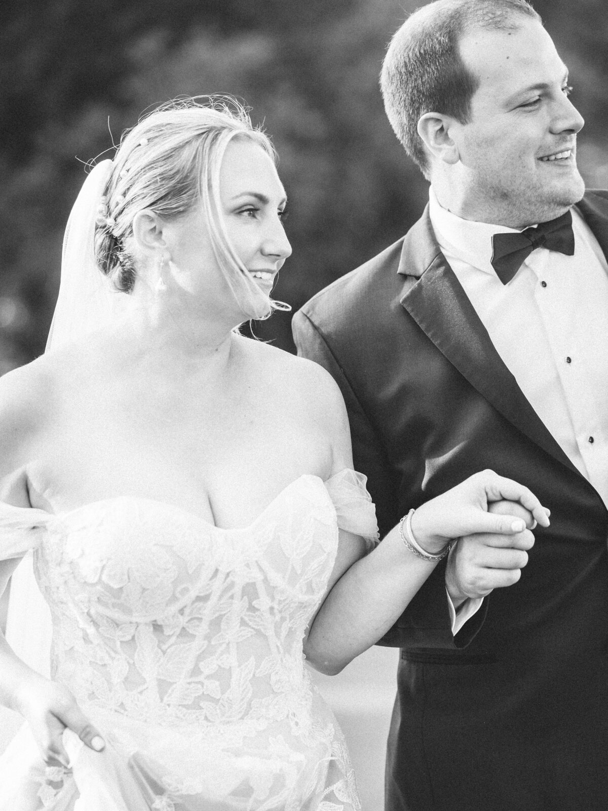 Anne-Troxel-Pittsburgh-Wedding-Photography-Pittsburgh-Field-Club-LGBTQ-Floral-timeless-photos-71