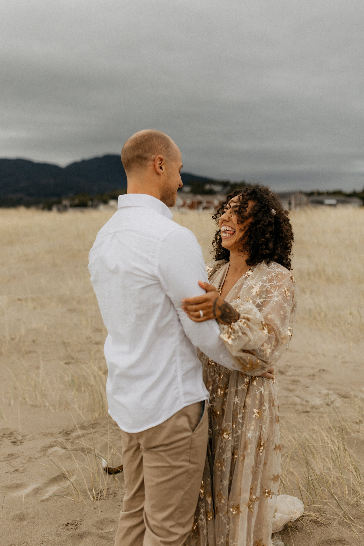 bride and groom oregon coast elopement