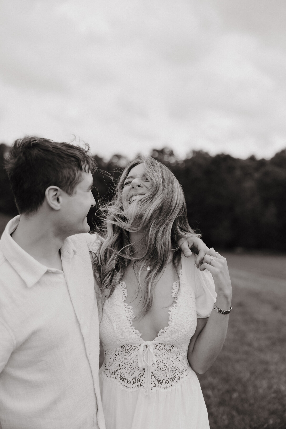 massachusetts-engagement-session-golden-hour-couples-photos-16