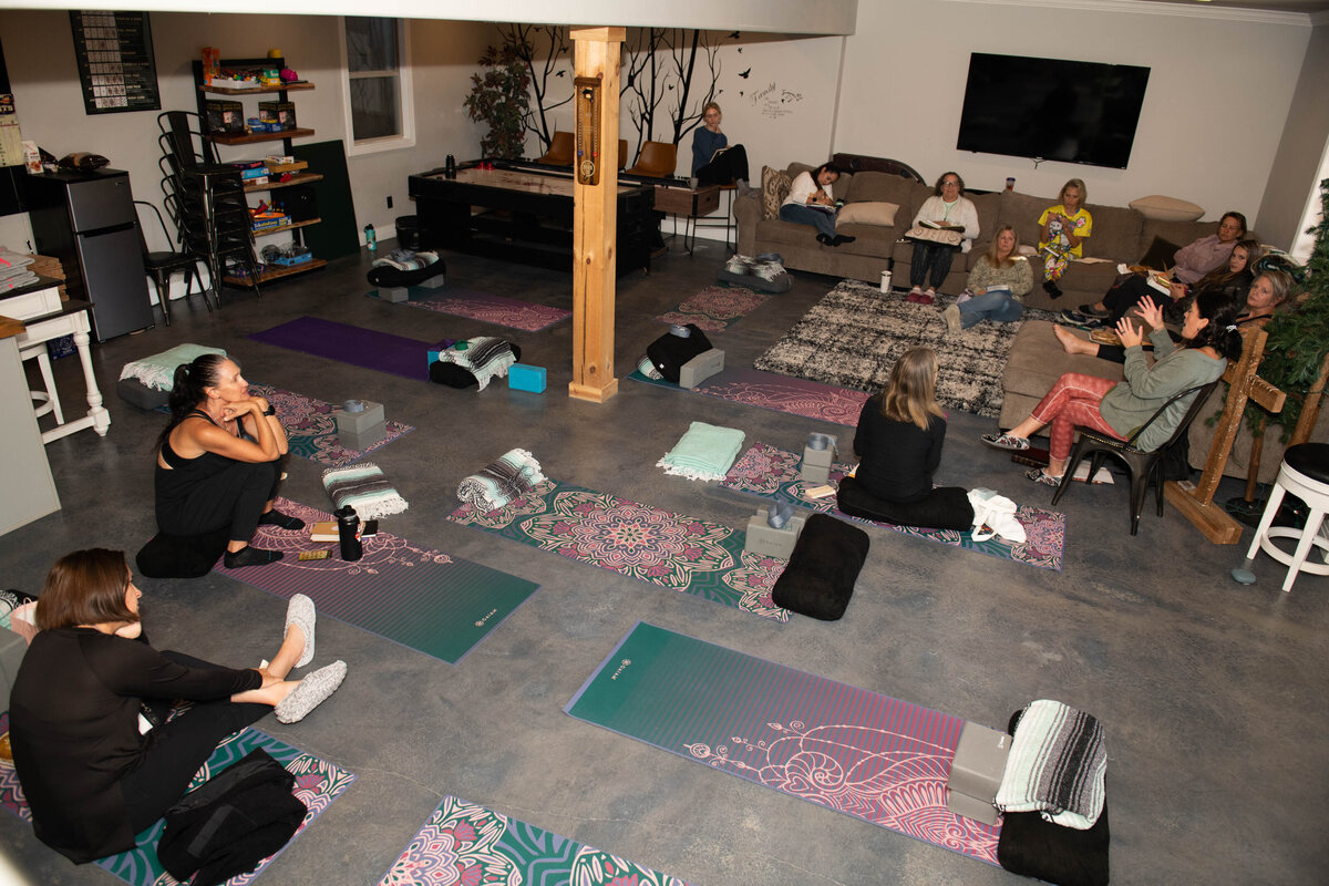 CircleHisPromisesYoga-23
