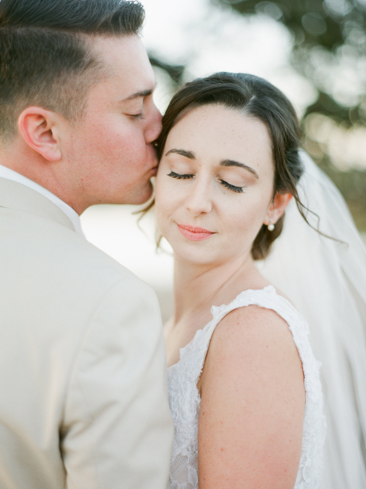 Dana + Nick Sneaks-1020