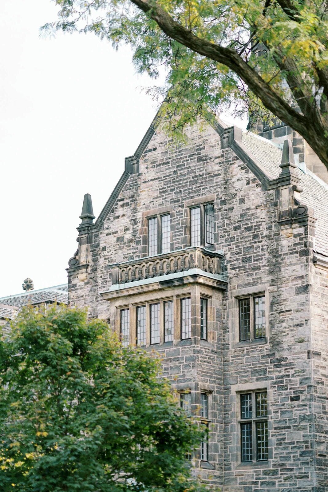 E12-Engagement-photoshoot-Trinity-College-Toronto-Jerilyn-and-Mitch-2024-10-11-2500px-1035