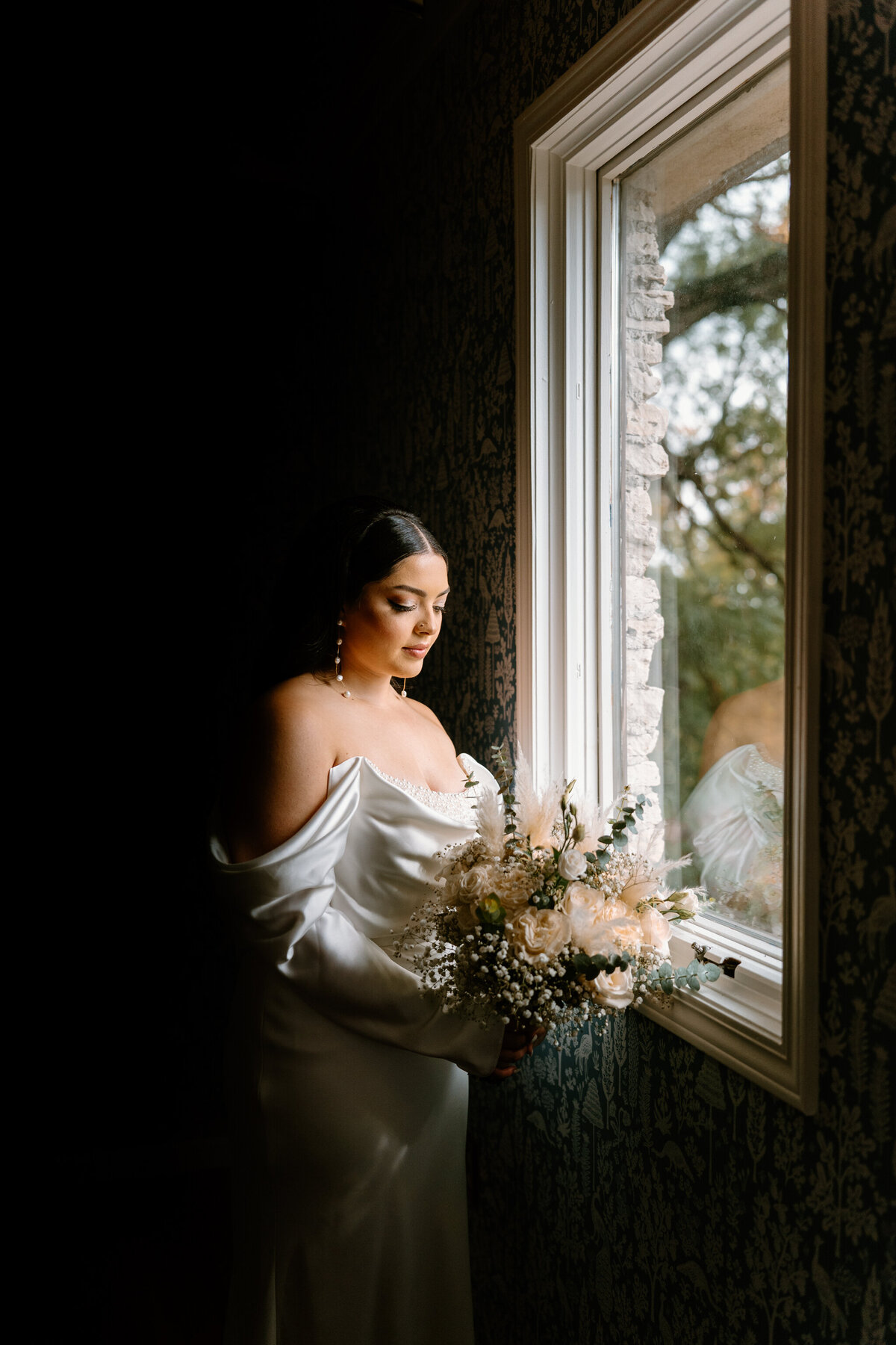 tethered-stories-kriztelle-halili-chicago-wedding-photographer