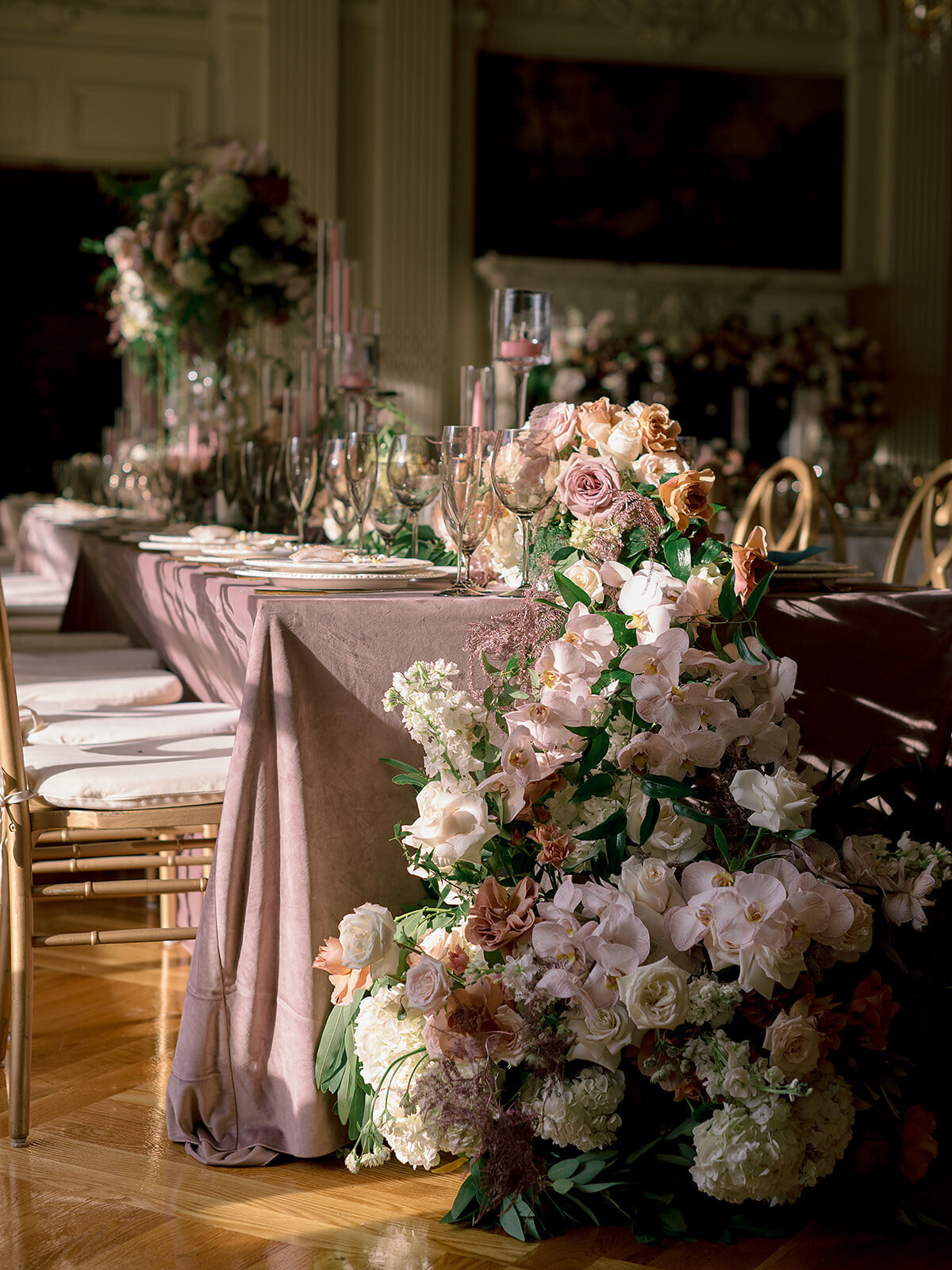 Kate_Murtaugh_Events_wedding_planner_reception_floral_garland_blush