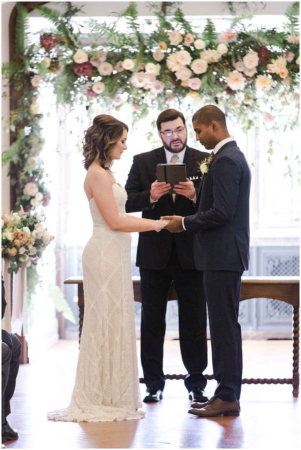 Laurel-Hall-Fall-Navy-Wedding-Ivan-Louise-Images-Jessica-Dum-Wedding-Coordination_photo_0022
