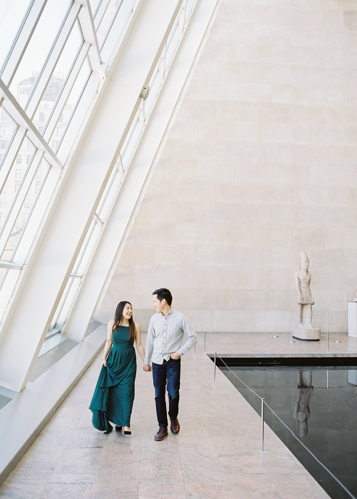 Vicki Grafton Photography NYC Wedding MET prewedding engagement Session6