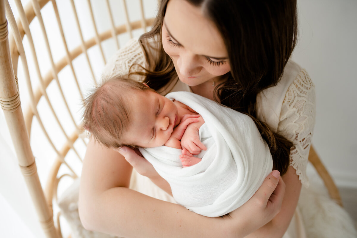 Natural Light Bright and Airy Newborn Photography-5