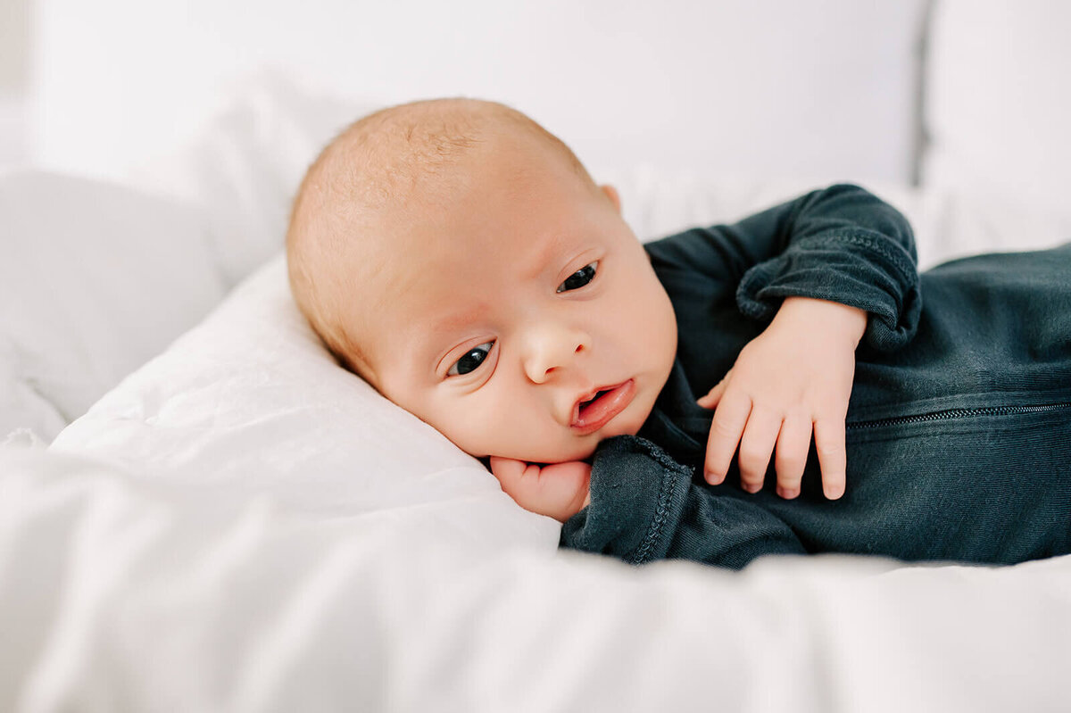 greensboro-newborn-photographer-lifestyle-studio-113