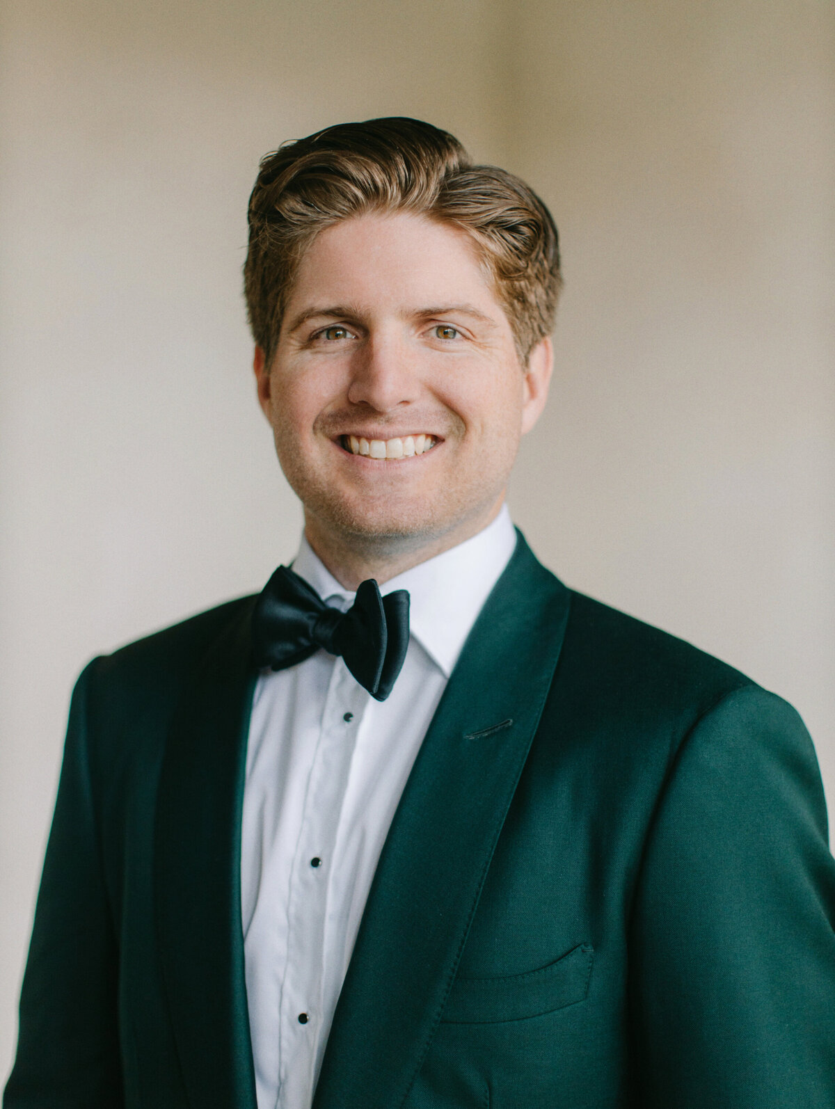 commodore-perry-estate-wedding-groom-green-tuxedo
