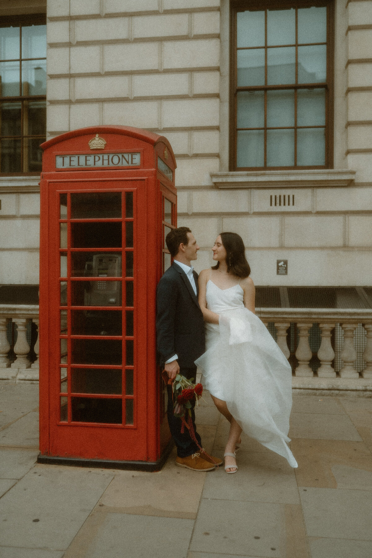 Hannah+Luke london elopement_DominiqueMacPhoto271