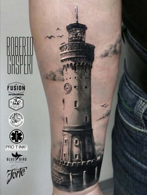 roberto-guest-artist-bloodyink-tattoo-studio-hinwil (31)