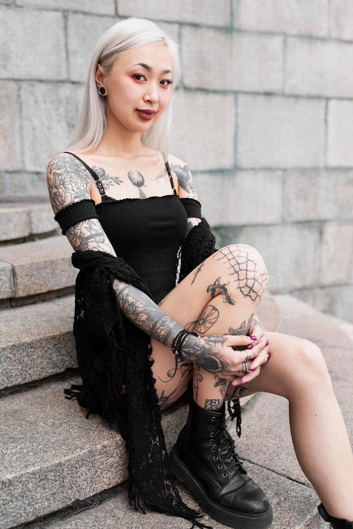 Woman-Posing-Stairs-Black